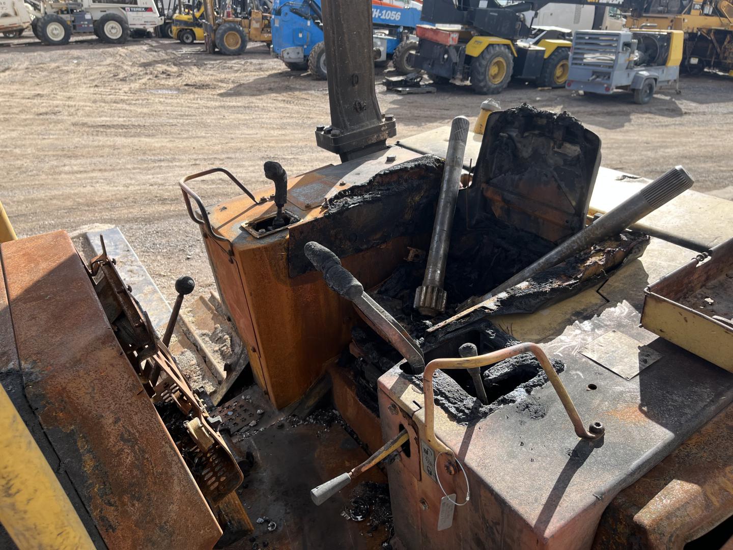 ./imagenes/INVOICE/2019/17247/TOPADOR FRONTAL CATERPILLAR D5M (17).JPG